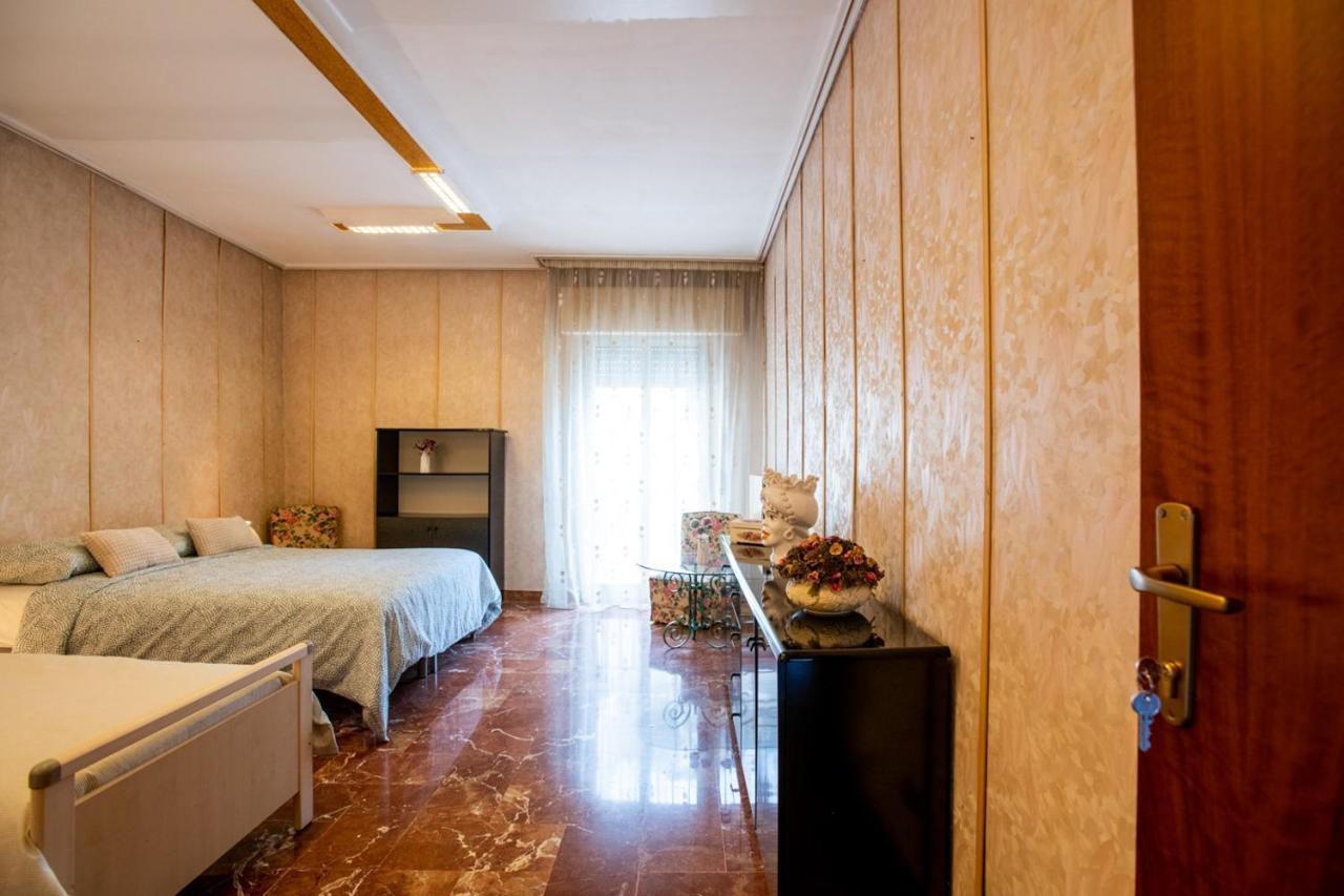 Barocco Room Wi-Fi Ragusa Luaran gambar