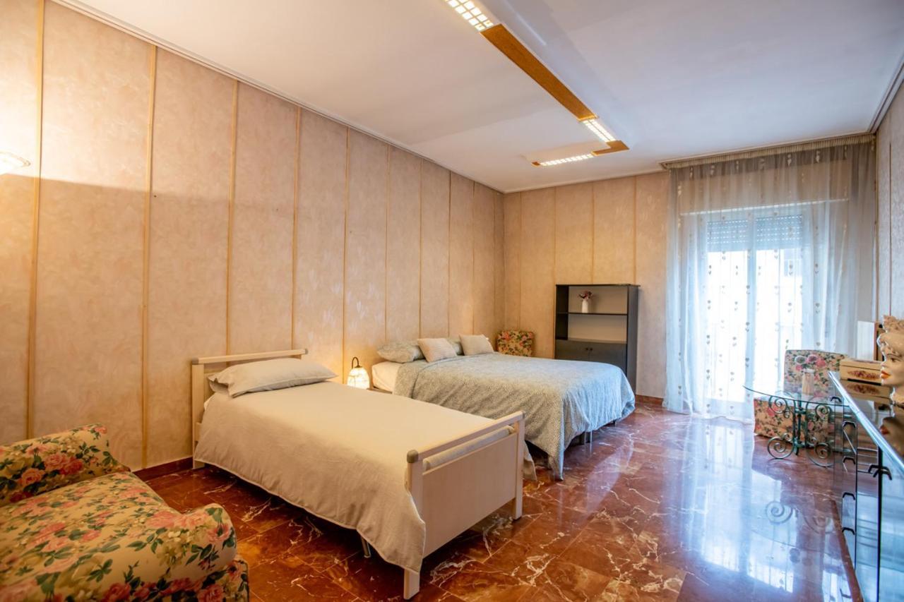 Barocco Room Wi-Fi Ragusa Luaran gambar